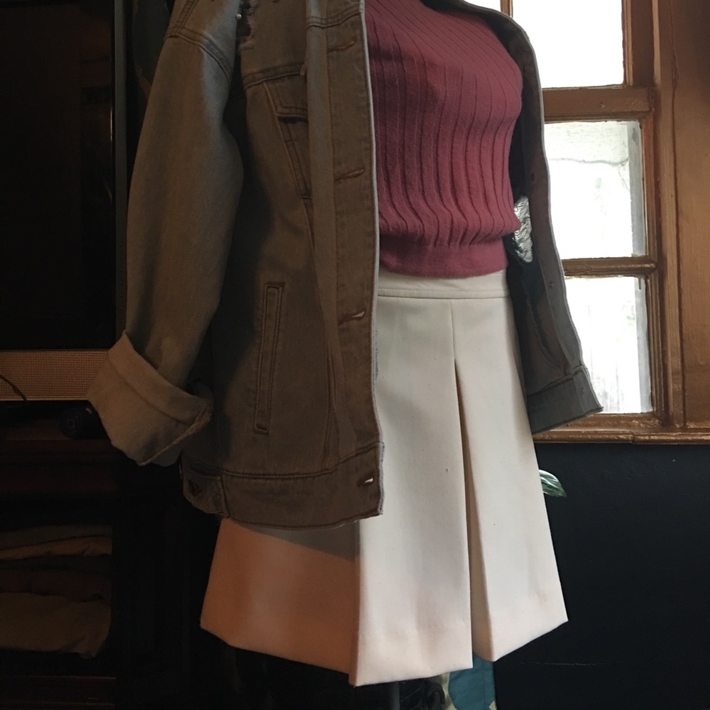 Club Monaco High waisted Blush Skort - Size 00